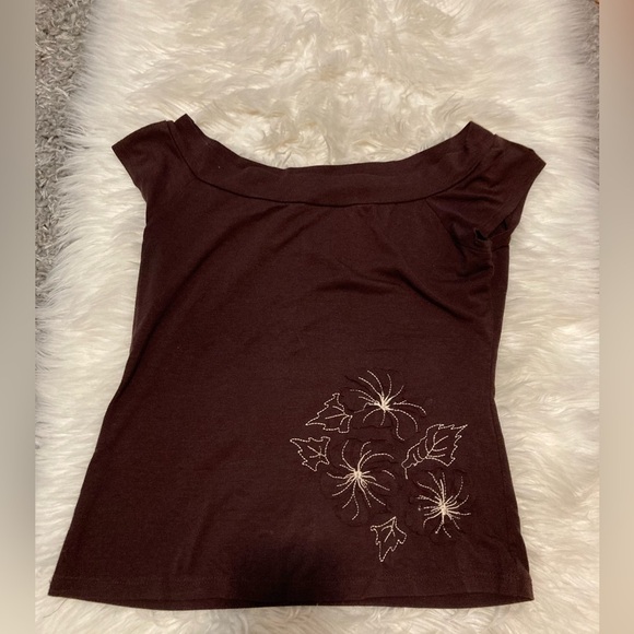 Tops - Brown off shoulder shirt